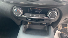 Nissan Juke 1.0 DiG-T 114 N-Connecta 5dr Petrol Hatchback